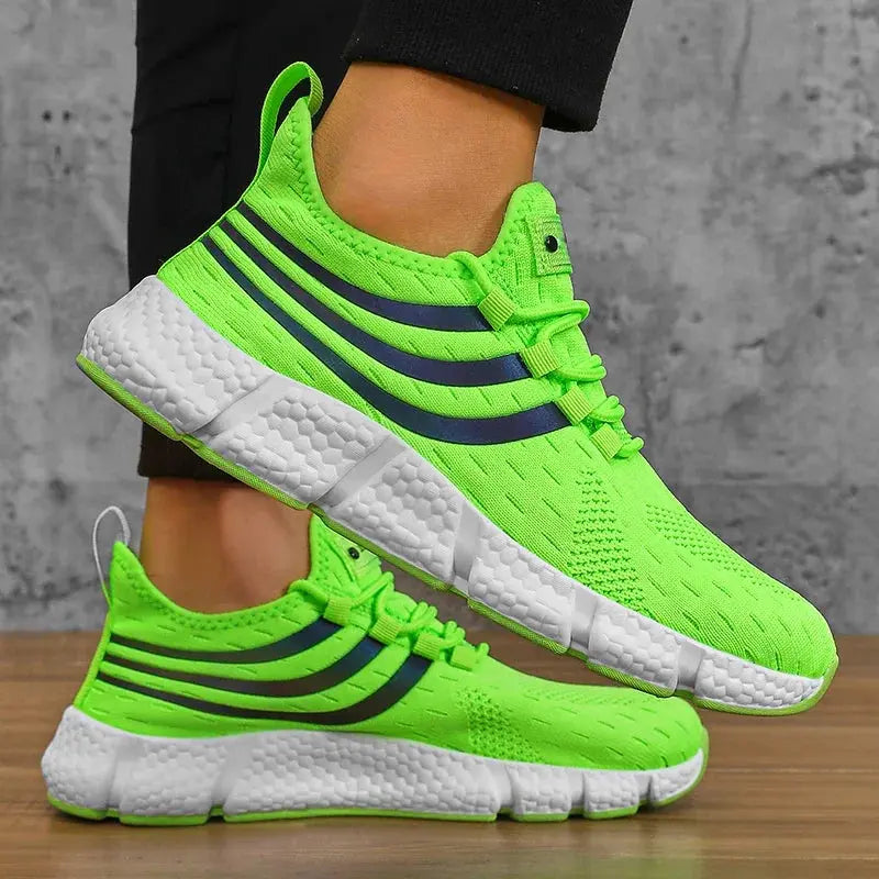 ZUUBAN Men's Breathable Lightweight Sports Sneakers Mobile shop